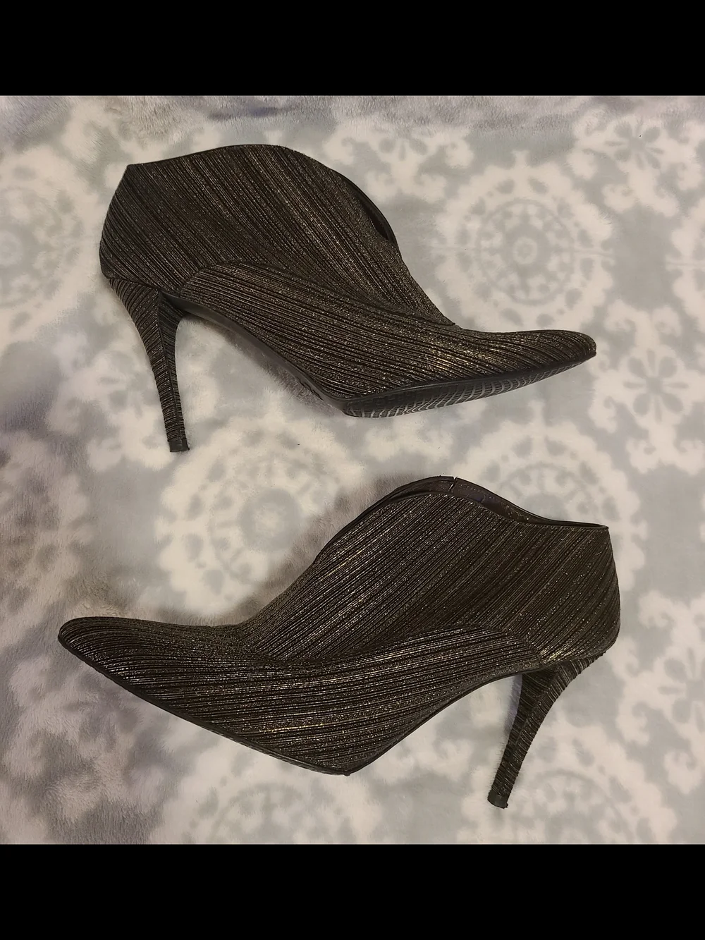 Stuart Weitzman Metallic Black Pointed-Toe Ankle Boots Pumps Size 8